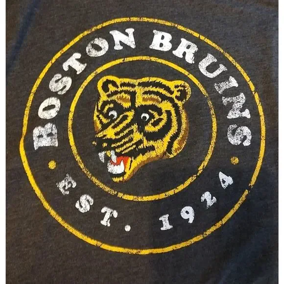 Women's Boston Bruins Shirt Gray Fanatics NHL Round Neck - Small NWT - Picture 2 of 6